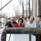 El presidente estadounidense durante su visita de ayer a los barrios devastados de Nueva Orleans