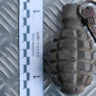 La granada que apareció en el hueco de una pared en La Pola