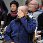 Sergio Polo se cubre la cara con la mano para evitar ser fotografiado. ZIPI / EFE