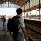 Los leoneses disponen desde hoy del «tren playero» para escaparse a Gijón