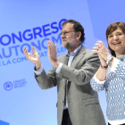 Mariano Rajoy y la presidenta del PP de la Comunidad Valenciana, Isabel Bonig. MANUEL BRUQUE