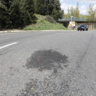 La rotonda de Sáenz de Miera es uno de los puntos del asfaltado que se arreglarán. MARCIANO PÉREZ