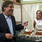 Ángel Villalba visitó ayer las instalaciones de la feria de Vegacervera