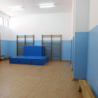 Gimnasio provisional del colegio, reformado hace unos meses por el Ayuntamiento.