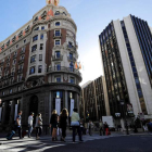 El edificio histórico del Banco de Valencia, donde Caixabank atendió a los medios. MANUEL BRUQUE