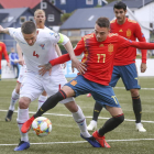 Aspas fue uno de los jugadores encargados de llevar las riendas de un partido que para España resultó bastante plácido. VANG