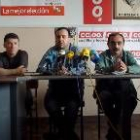 Ursicino Sánchez (centro), junto a Eusebio González (derecha), repiten como delegados sindicales