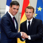 Sánchez y Macrón durante su encuentro de este sábad.