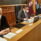 Un momento del Pleno celebrado hoy en la Diputación de León. DL