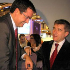 El presidente de Paradores, Miguel Martínez, y el alcalde de León, Francisco Fernández, en la firma