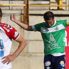 Momento del abrazo entre Sagrario y Pepe Calvo al final.