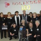 La centenaria en silla de ruedas, ayer en su fiesta de cumpleaños, en la residencia El Santo.