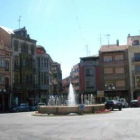 La plaza Mayor de la Bañeza, que pronto será reformada, en una imagen de archivo.