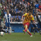 Messi lanza el penalti de la victoria del Barça en Cornellà.