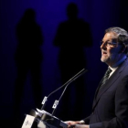 El líder del PP y presidente en funciones, Mariano Rajoy, en la presentación de un informe.