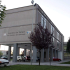 Fachada exterior del centro de salud de Pinilla.
