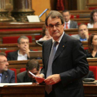 Artur Mas preside una sesión plenaria del Parlament.
