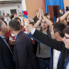 Puigdemont a su llegada al colegio donde tenía previsto votar. ROBIN TOWNSEND