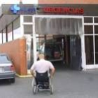 Una imagen de la entrada de vehículos al área de Urgencias del Hospital del Bierzo, en Fuentesnuevas