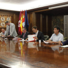 El Consejo de Baloncesto León, en una de sus últimas reuniones antes de solicitar la liquidación.