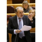 El ministro Pedro Solbes, durante una intervención en el Senado