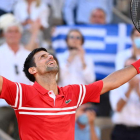 Novak Djokovic celebra su triunfo sobre la arcilla parisina. El que le proclama como nuevo monarca de Roland Garros. BLUMBERG