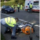 La moto quedó destrozada tras el accidente