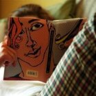 El «couchsurfing» o «surfeo de sofás» es una forma de quedar con un posible
