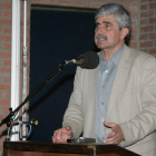 Juan Francisco García Marín durante el primer acto de campaña en la Facultad de Veterinaria.