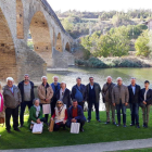 Las asociaciones junto al paso románico de Puente la Reina. DL