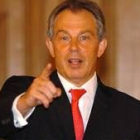 Tony Blair en la comparecencia mensual ante los medios de comunicación desde Downing Street