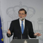 El presidente del Gobierno, Mariano Rajoy, durante su comparecencia de ayer. JAVIER LIZÓN