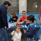 La ilusión de los atletas para hoy queda patente en la imagen.