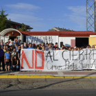 Los voluntarios de Cruz Roja de San Andrés se movilizan contra el cierre de la asamblea local.