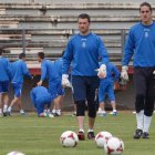 Los porteros de la Cultural Calzado y Emilio, al igual que el resto de la plantilla, trabajan para la vuelta.