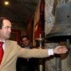 José Bono visitó la iglesia de San Agustín en Manila