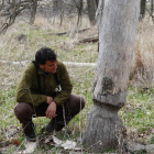 Manuel vive en un pequeño pueblo de Kansas, donde es «biólogo de bota».