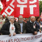 Toxo y Méndez, en la cabecera de la manifestación del 1 de mayo en Madrid de este viernes.