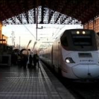 El tren Alvia llegará al Bierzo en el próximo verano, según el Gobierno