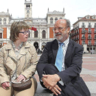 Ángela Bachiller, con el alcalde de Valladolid.