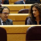Luis Aznar y Silvia Franco, ayer, en el Pleno del Senado.