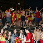 La fuente de la plaza Santo Domingo quedó colapsada por miles de leoneses deseosos de celebrar el título.
