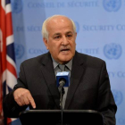 Riyad H. Mansour, el embajador palestino, en rueda de prensa en la ONU, la pasada madrugada.