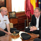 El alcalde recibe al jefe superior de la Policía Nacional en Castilla y León, Juan José Campesino