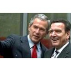 Bush y Schröder durante la visita del primero a Berlín el 2002