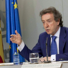 José Antonio de Santiago-Juárez durante la rueda de prensa tras el Consejo de Gobierno.