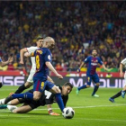 Iniesta en una acción de la pasada final de Copa celebrado en el Wanda Metropolitano entre el Barcelona y el Sevilla.