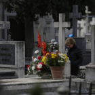 Día de Todos los Santos en el cementerio de Puente Castro. F. Otero Perandones.