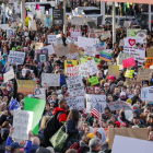 Protestas en el aeropuerto de Atlanta tras la medidas adoptada por el magnate. EFE