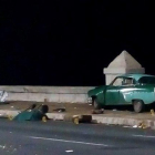Un automovil antiguo tras un accidente en La Habana.